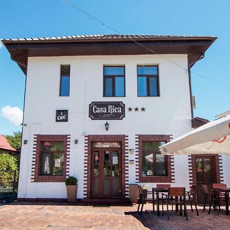 Pensiunea Casa Rica Călimăneşti Exterior foto