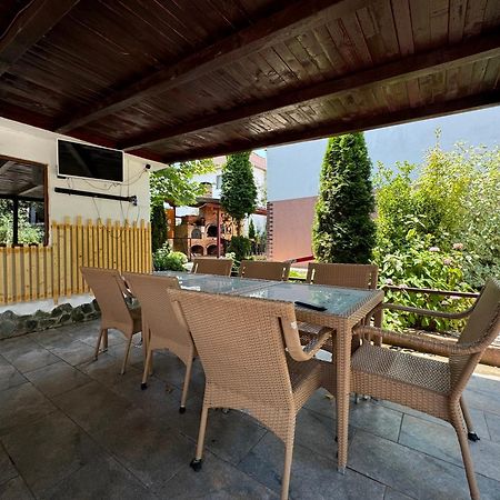 Pensiunea Casa Rica Călimăneşti Exterior foto
