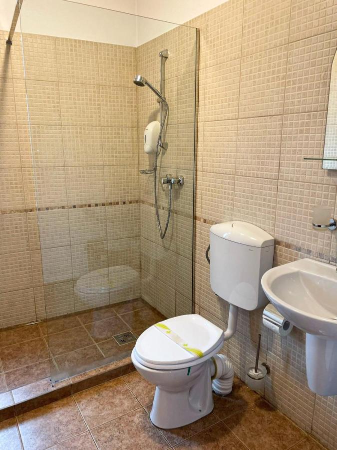 Pensiunea Casa Rica Călimăneşti Exterior foto