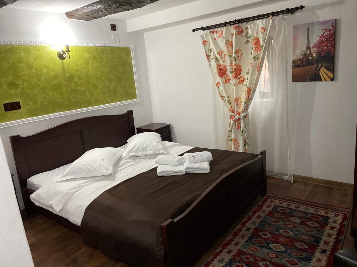 Pensiunea Casa Rica Călimăneşti Exterior foto