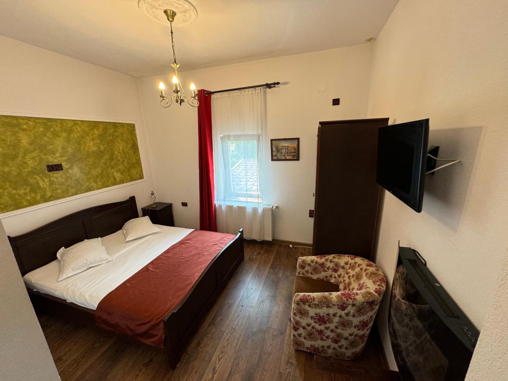 Pensiunea Casa Rica Călimăneşti Exterior foto