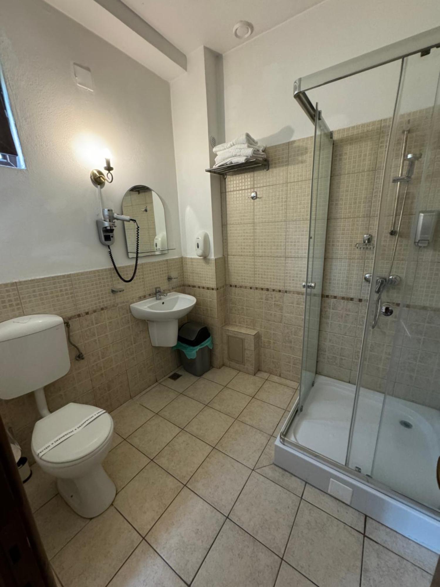 Pensiunea Casa Rica Călimăneşti Exterior foto