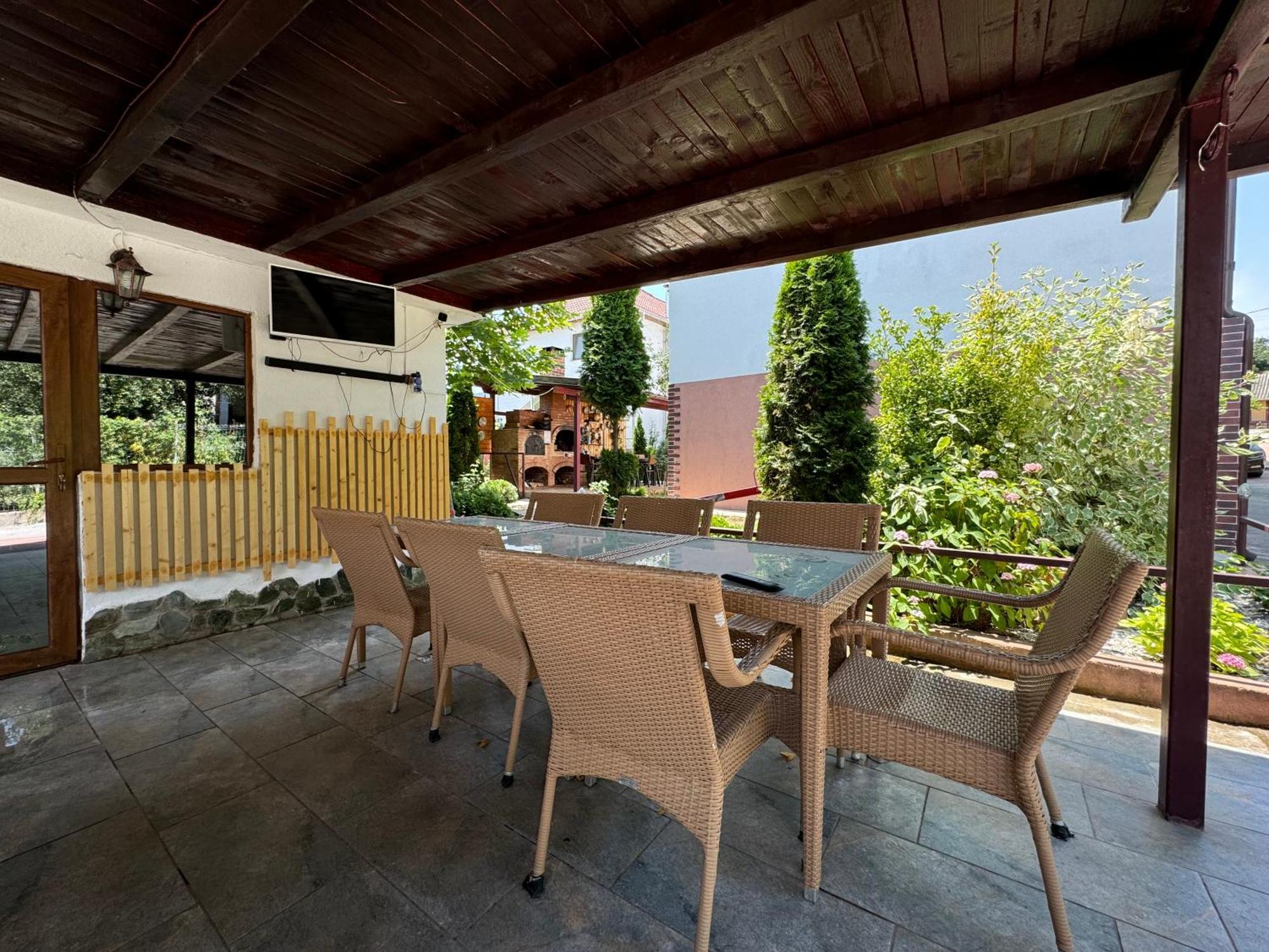 Pensiunea Casa Rica Călimăneşti Exterior foto